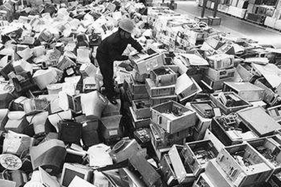 市場上很多產(chǎn)品的電氣元件采用三無劣質(zhì)產(chǎn)品，產(chǎn)品
壽命沒有保障，嚴重的甚至引起火災(zāi)。